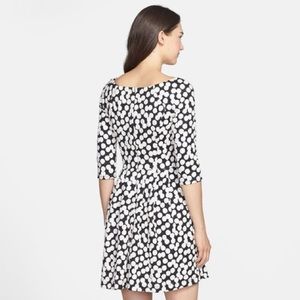 ⚫️⚪️ Betsey Johnson Fit and Flare Dress ⚪️⚫️